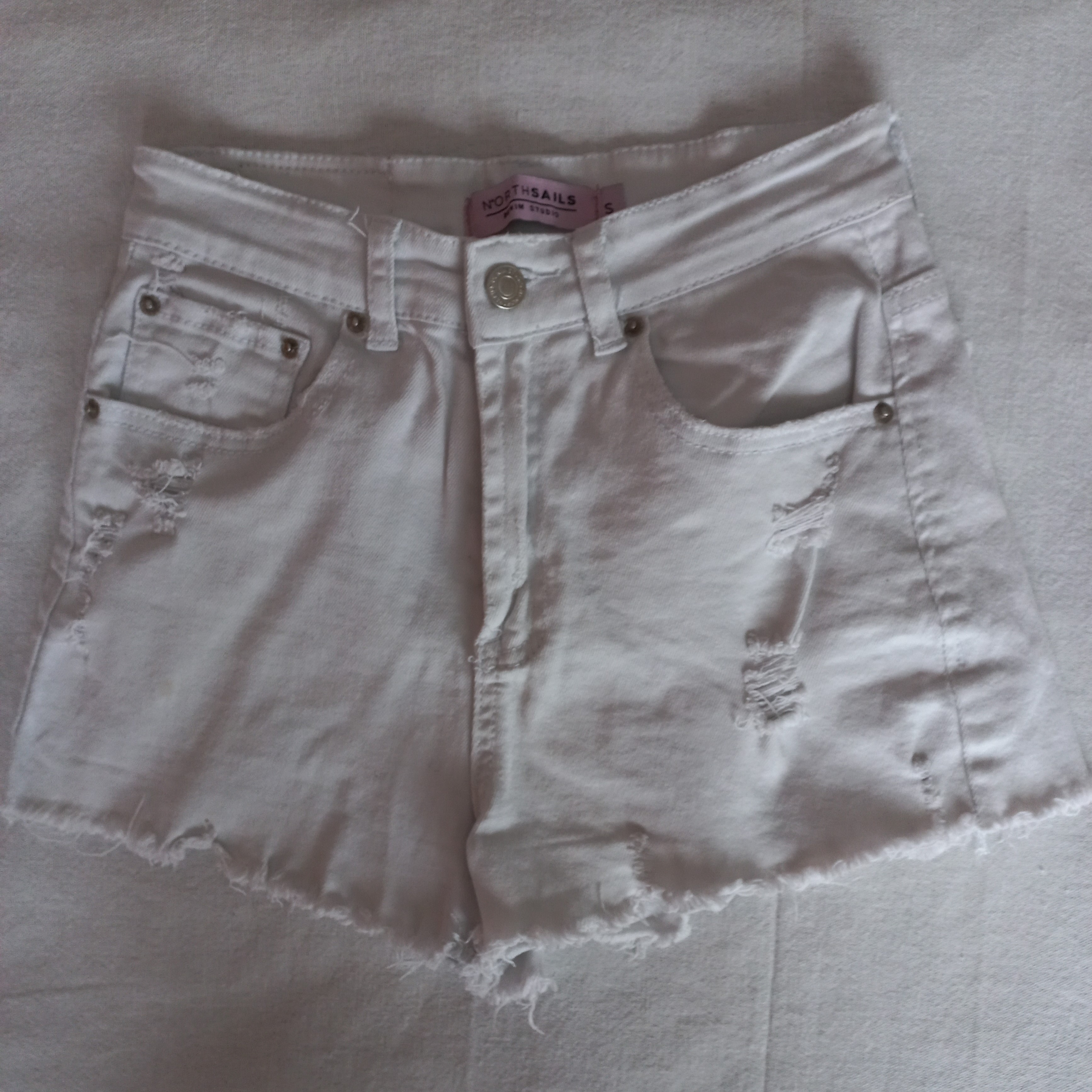 Short blanco